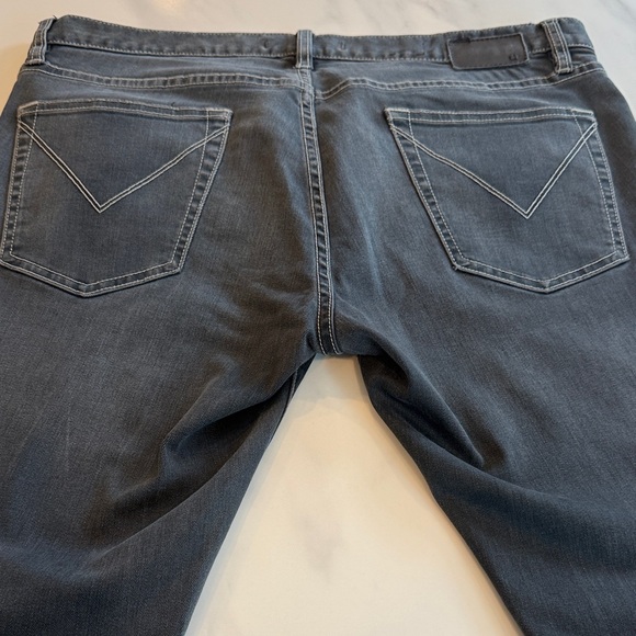 Men's John Varvatos Wight Black Skinny Jeans - Picture 5 of 6